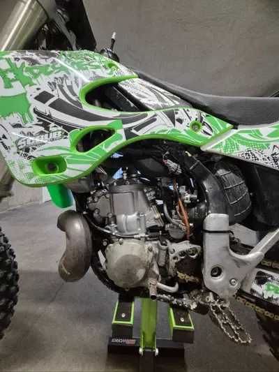 Kawasaki KX250 (1994 - 01) usata