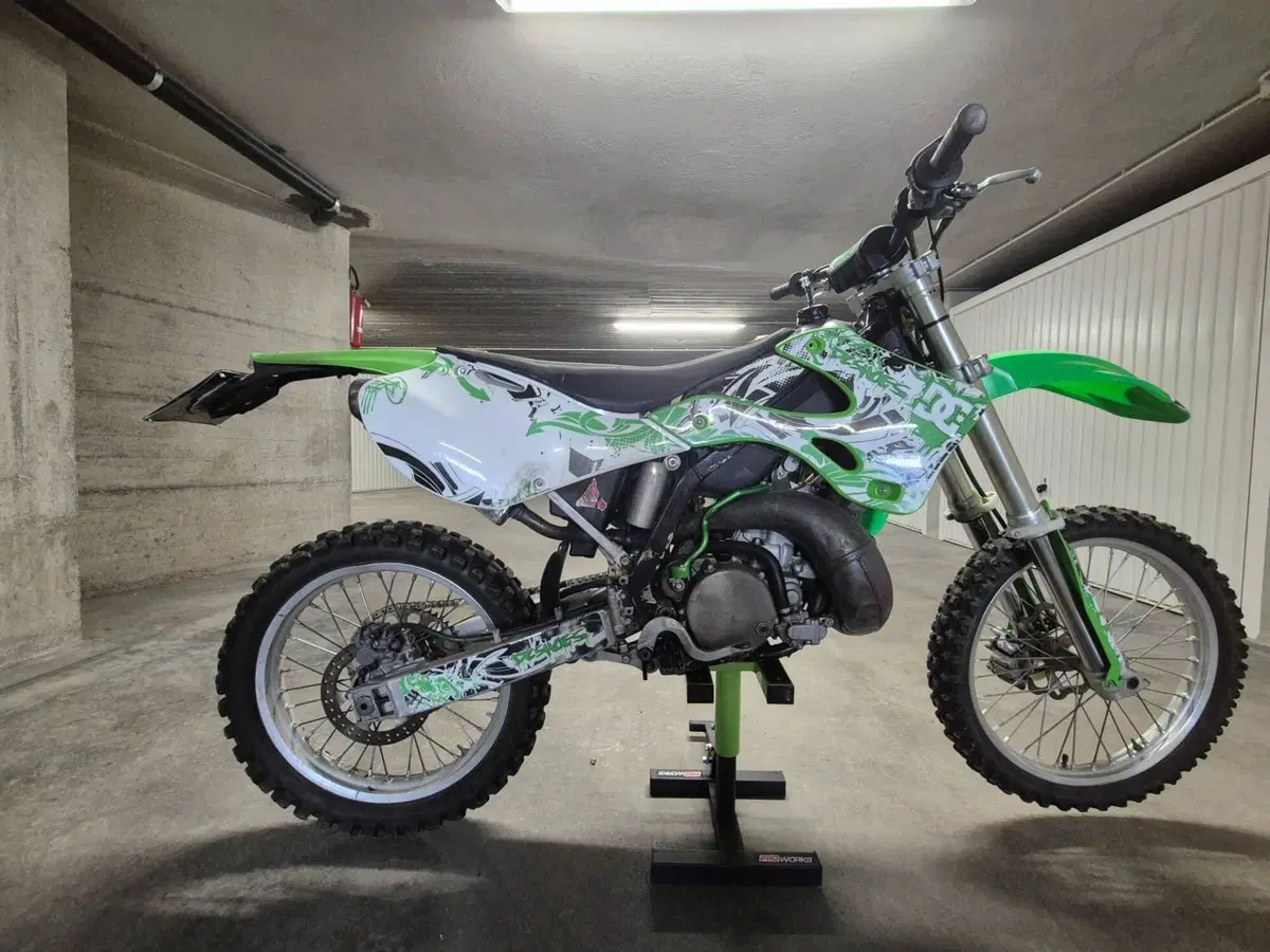 Kawasaki KX250 (1994 - 01) (3)