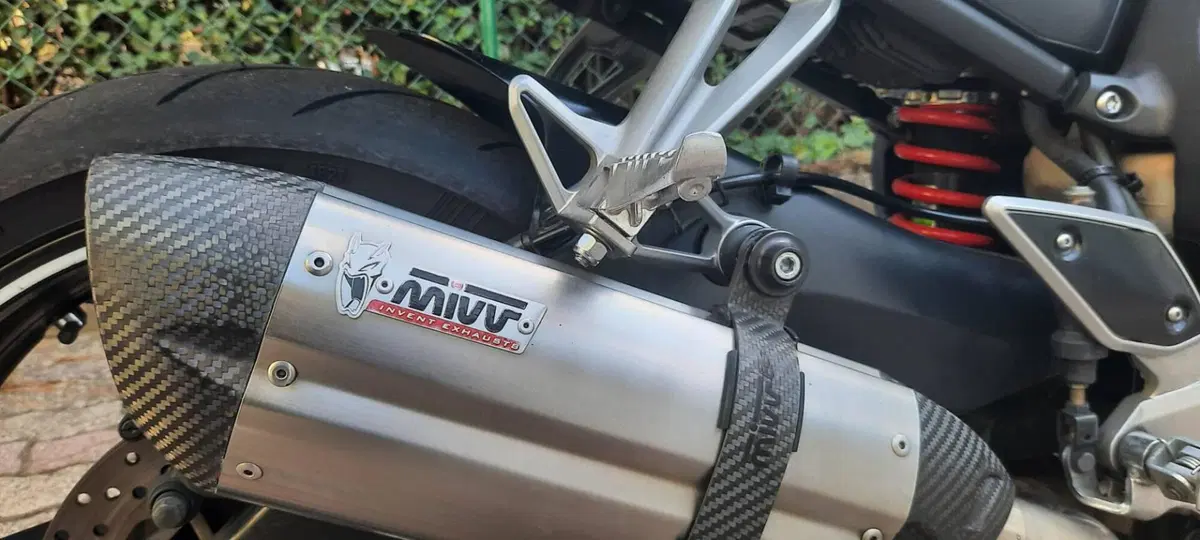 Yamaha FZ1 Fazer (2006 - 16) (3)