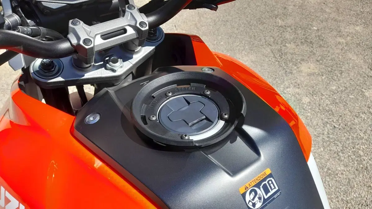 Suzuki V-Strom 1050XT Pro (2020 - 23) (7)