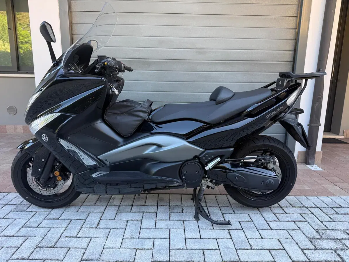 Yamaha T-Max 500 (2008 - 12) (2)