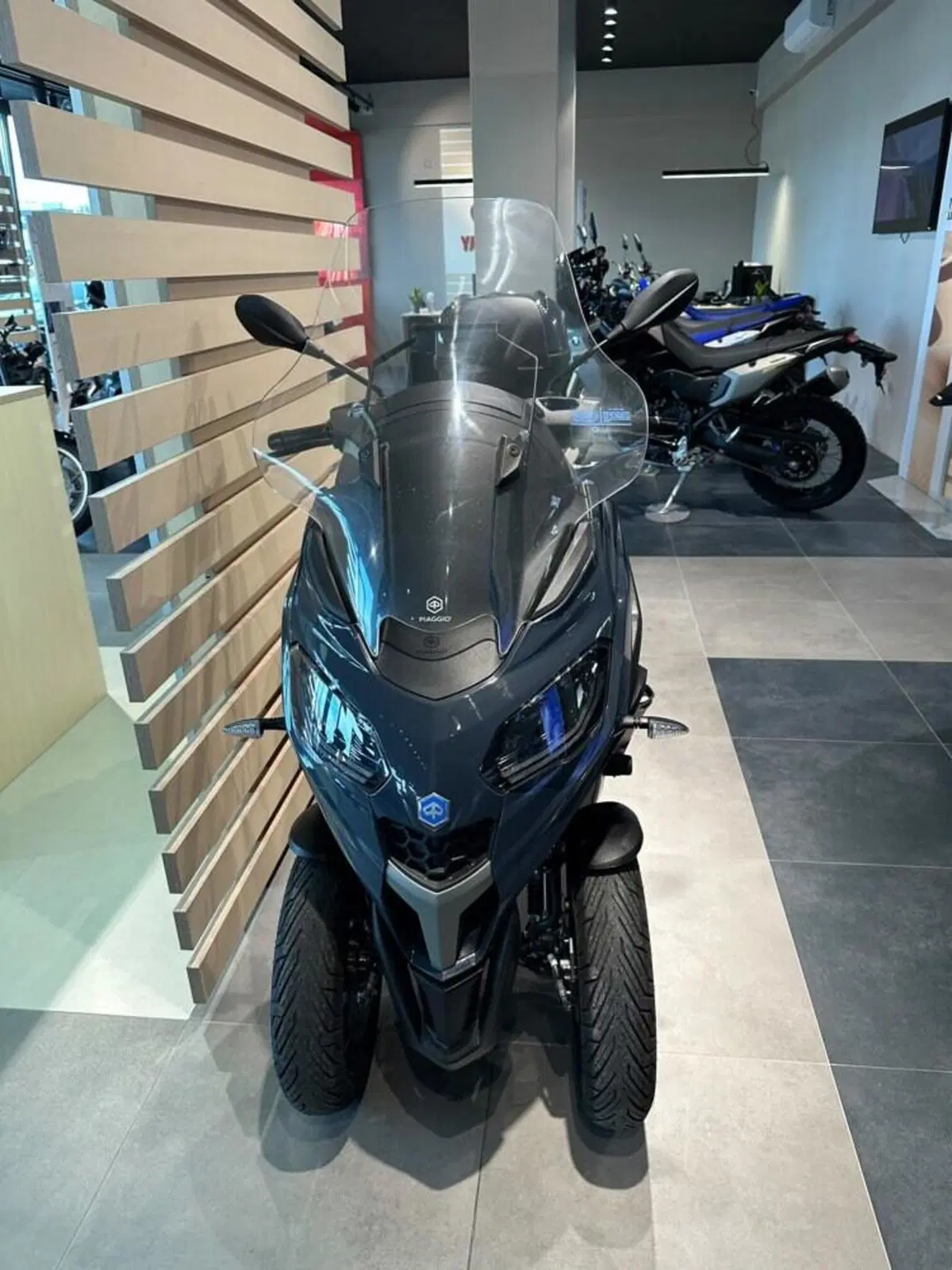 Piaggio MP3 310 Sport (2025 - 26) (6)