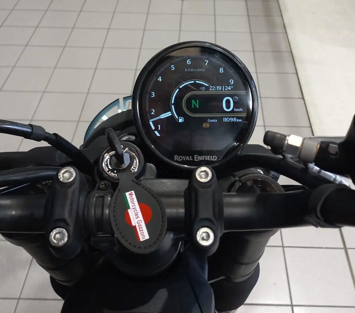 Royal Enfield Guerrilla 450 (2024 - 26) (4)