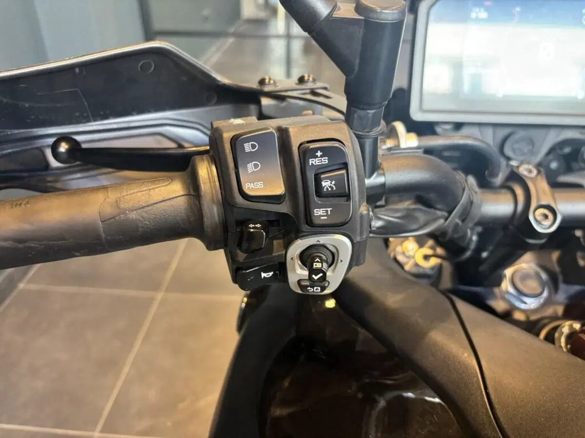 Yamaha Tracer 9 GT+ (2023 - 24) (6)