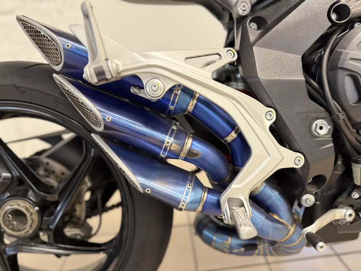 MV Agusta Brutale 800 EAS ABS (2016 - 19) (5)