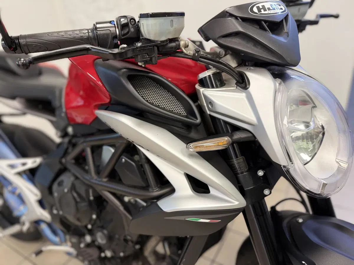 MV Agusta Brutale 800 EAS ABS (2016 - 19) (10)