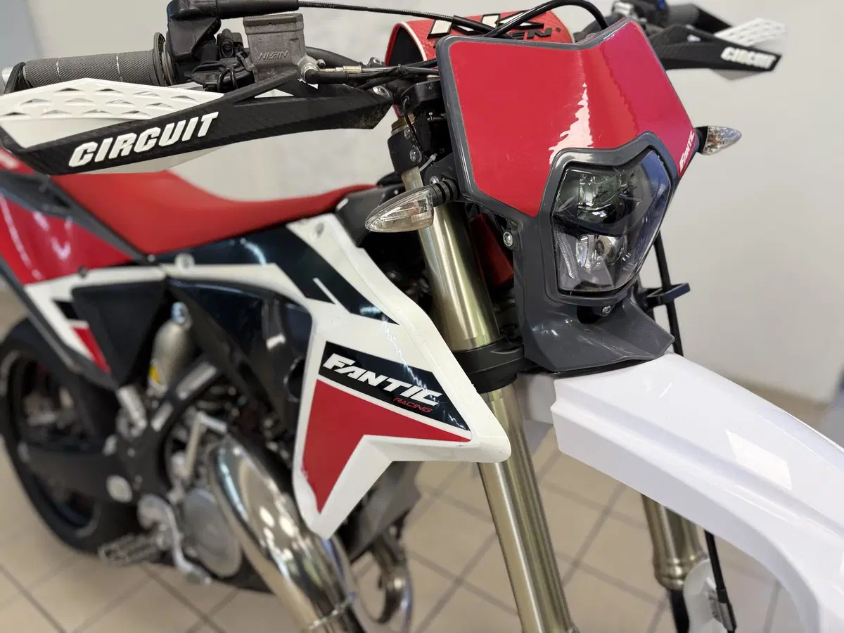 Fantic Motor XE 125 Enduro (2022) (10)