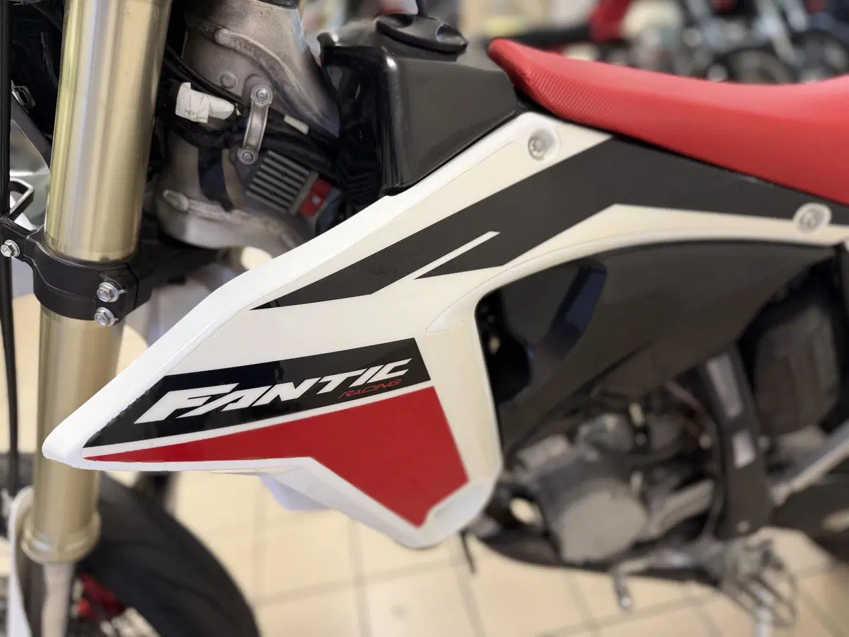 Fantic Motor XE 125 Enduro (2022) (12)