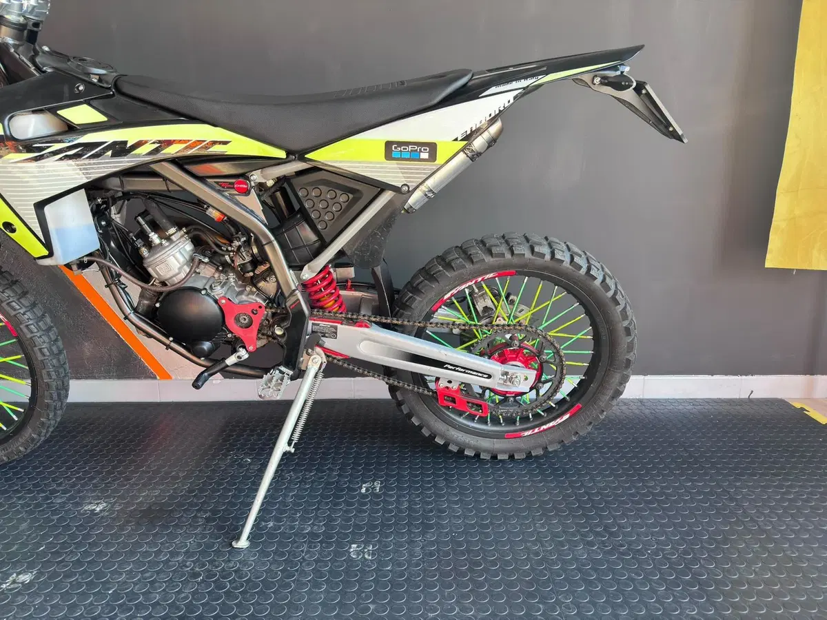 Fantic Motor Enduro 50 Performance 2t (2020) (8)