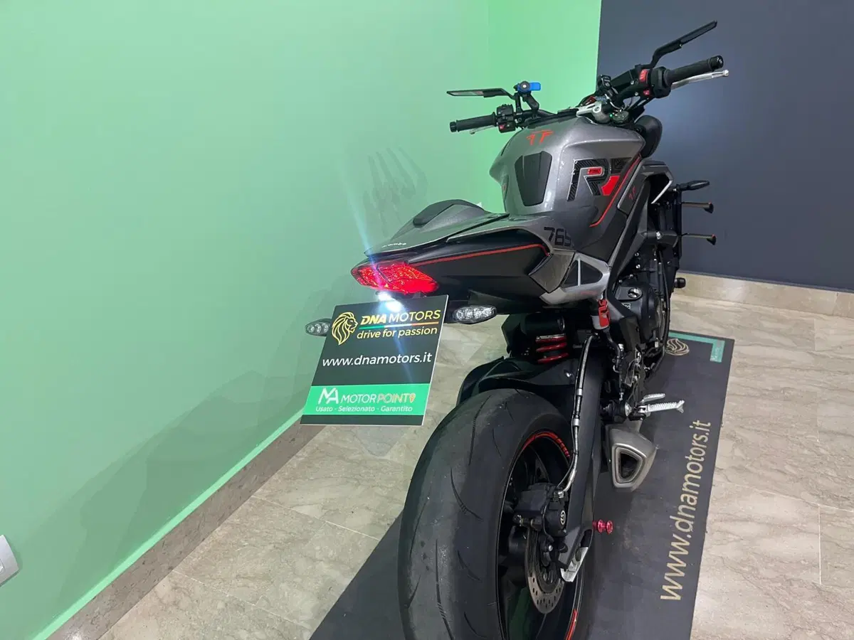 Triumph Street Triple 765 R (2023 - 26) (20)