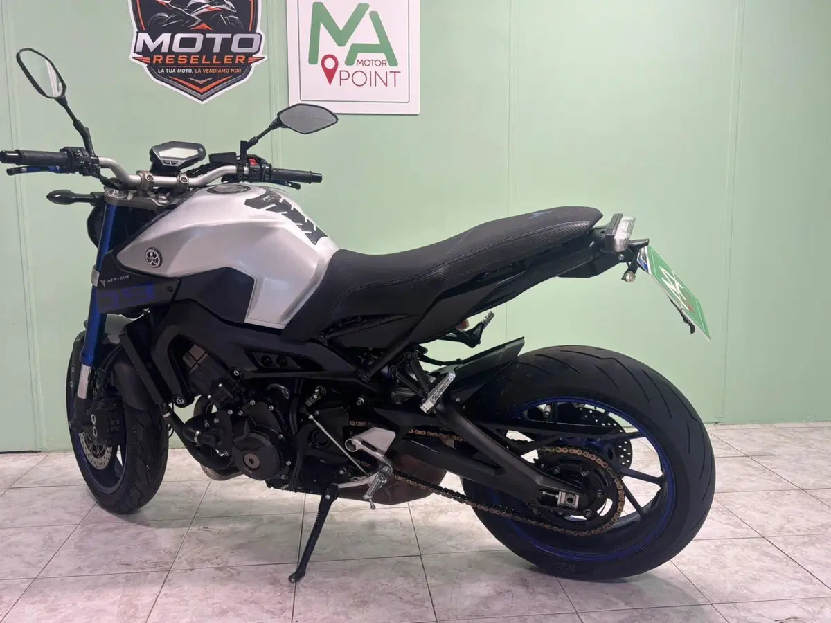Yamaha MT-09 ABS (2016) (3)