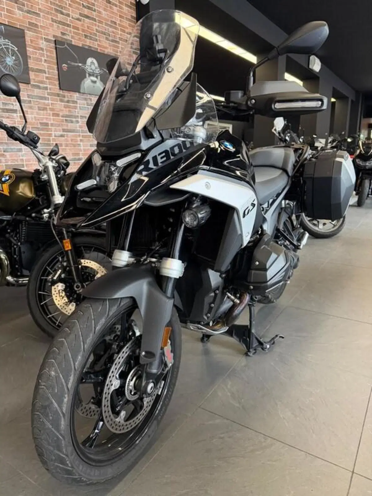 Bmw R 1300 GS (2023 - 26) (2)