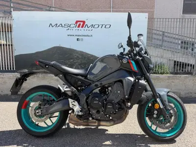 Yamaha MT-09 (2021 - 23) usata