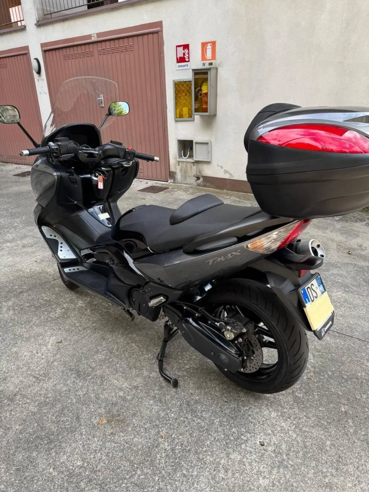Yamaha T-Max 500 (2008 - 12) (3)