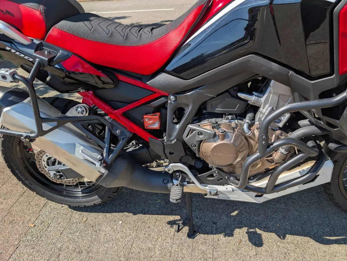 Honda Africa Twin CRF 1100L Urban (2020 - 21) (14)