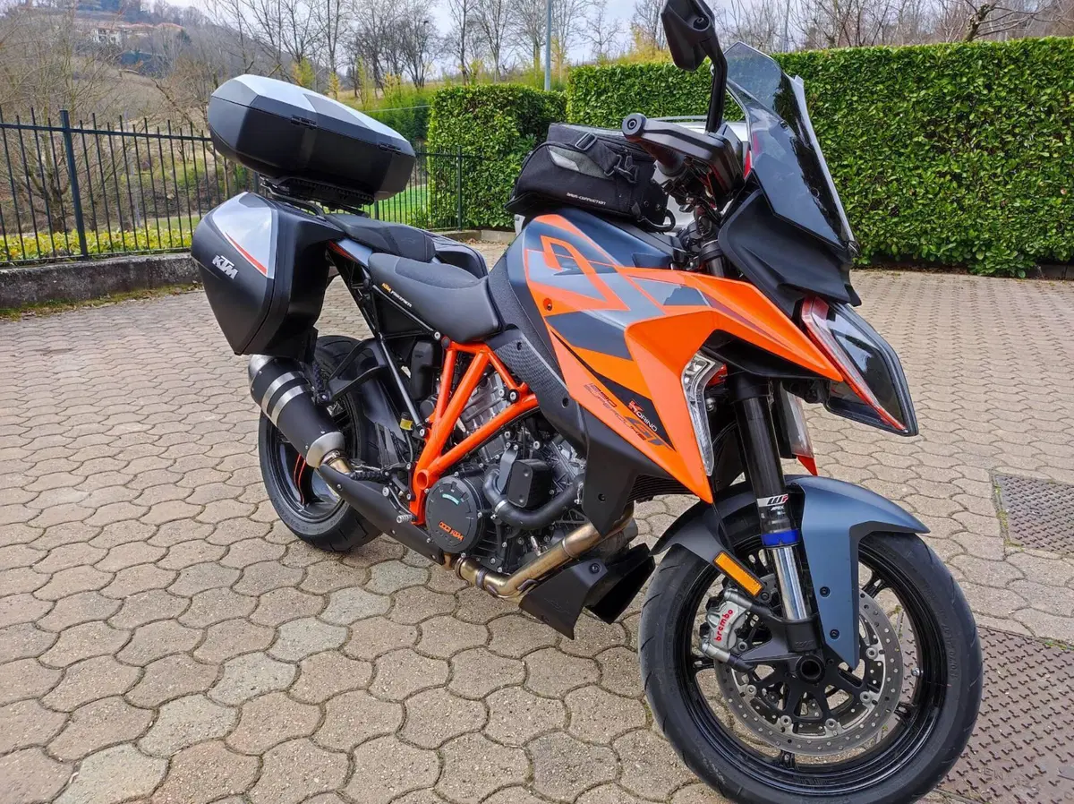 KTM 1290 Super Duke GT (2021 - 25) (3)