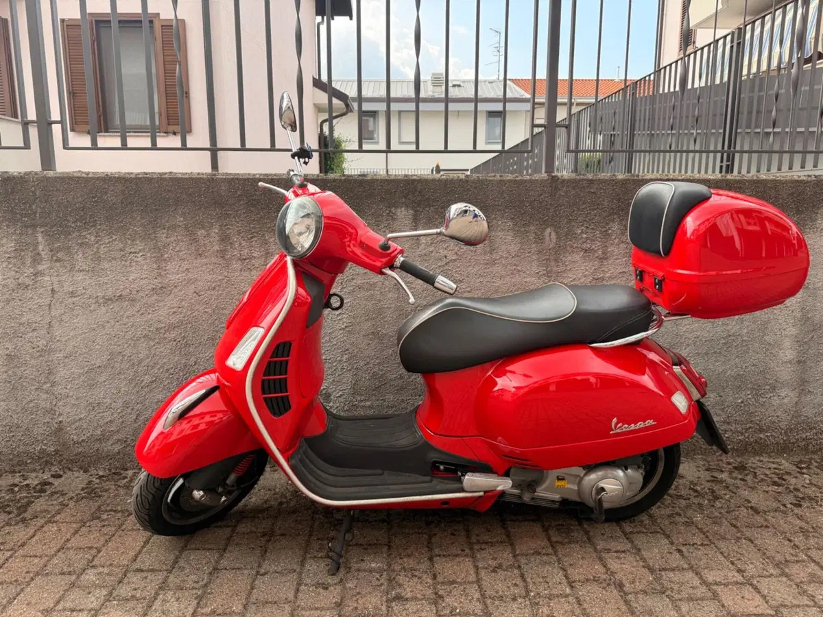 Vespa GTS 300 Super ABS (2014 - 16)