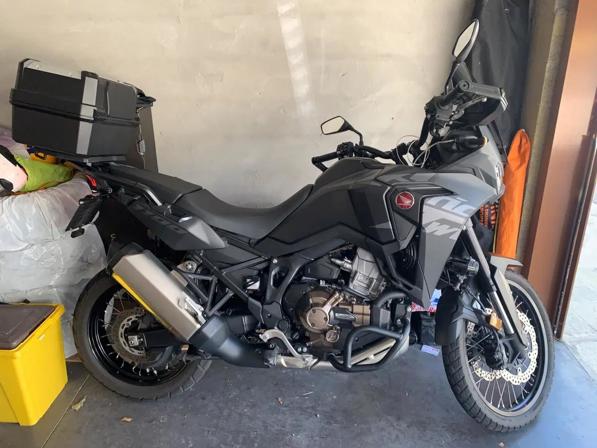 Honda Africa Twin CRF 1100L (2022 - 23) (9)