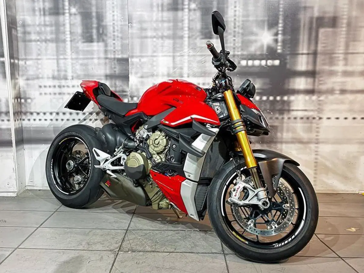 Ducati Streetfighter V4 1100 (2020)