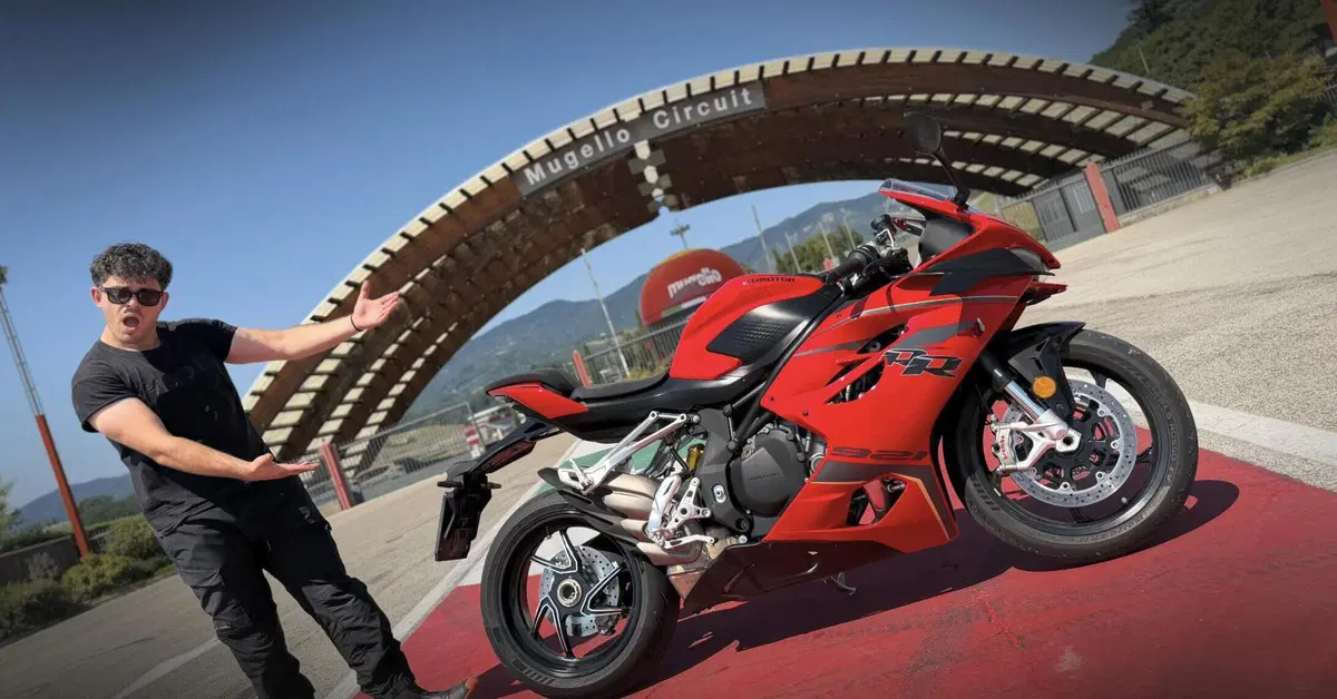 Scarica il Magazine n°705 e leggi il meglio di Moto.it