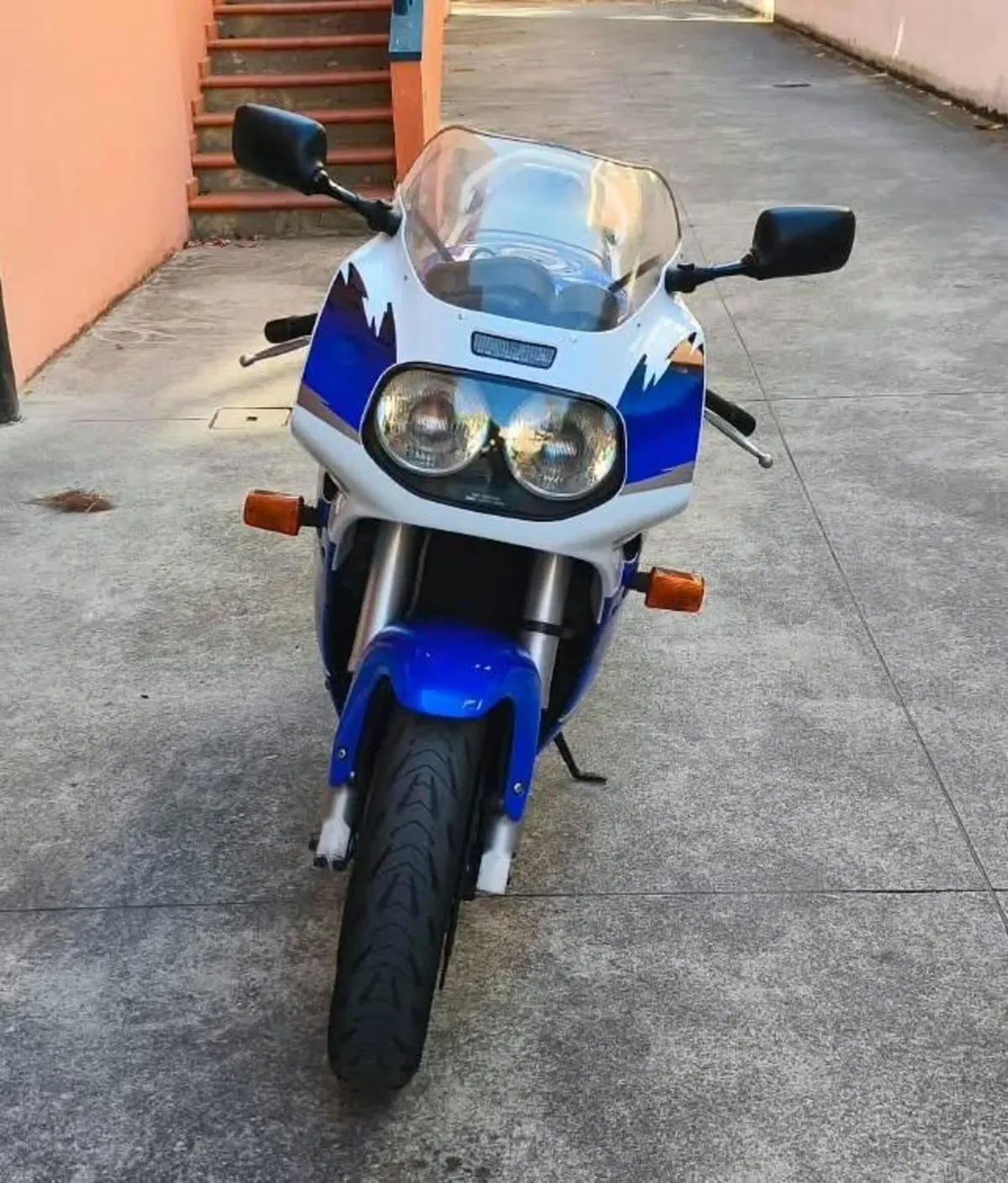 Suzuki GSX-R tipo GU75B 05/1993