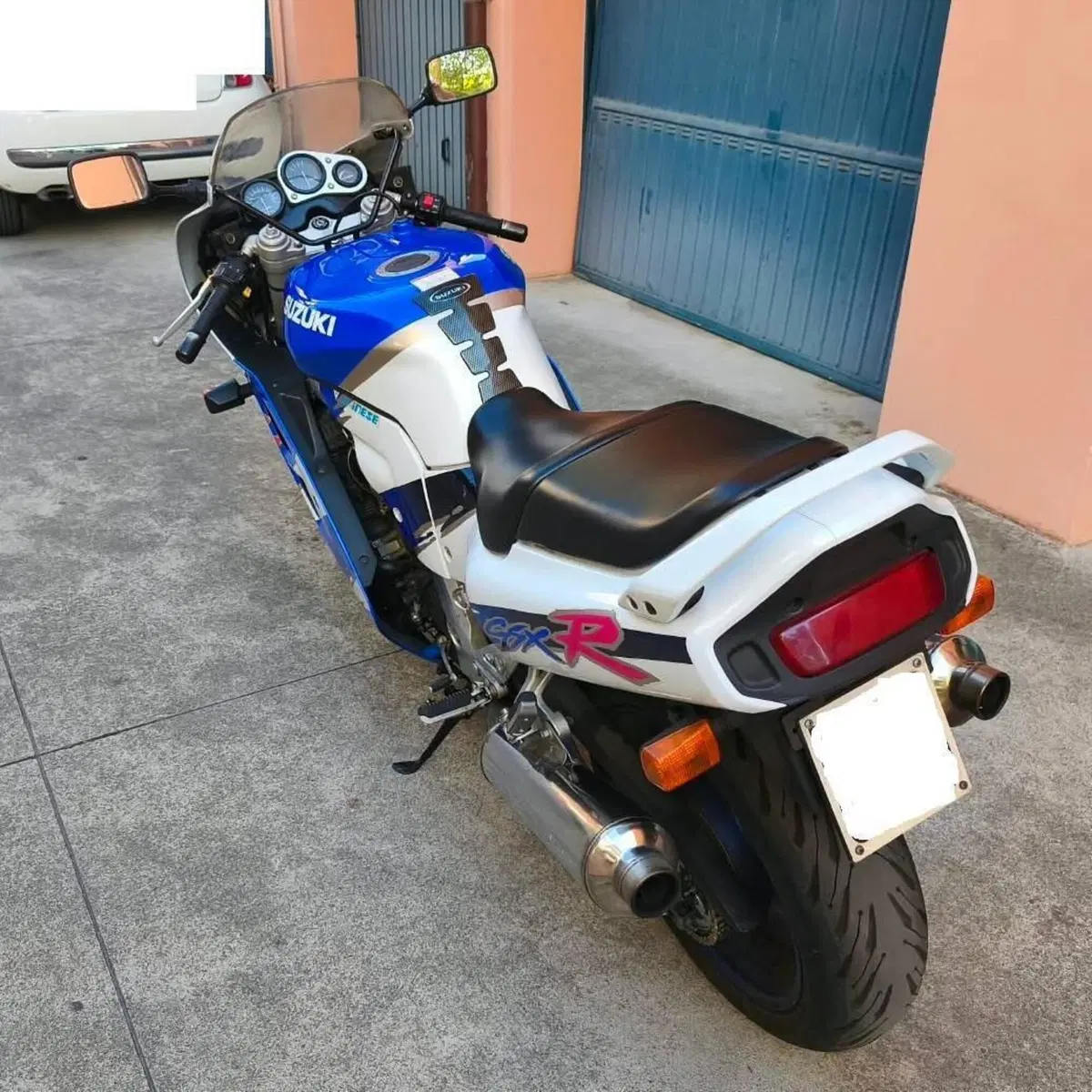 Suzuki GSX-R tipo GU75B 05/1993 (3)