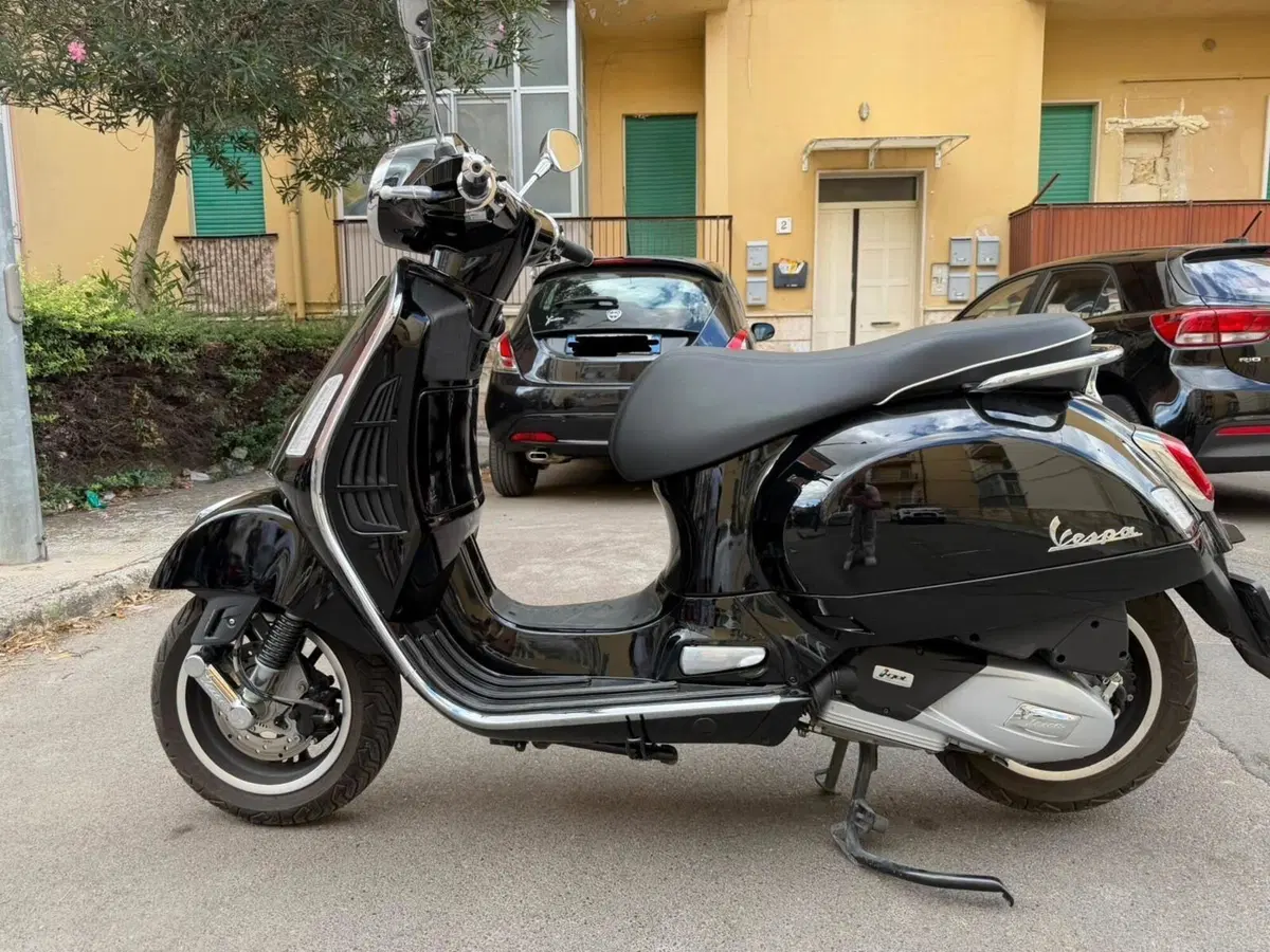 Vespa GTS 125 Super (2021 - 24) (2)