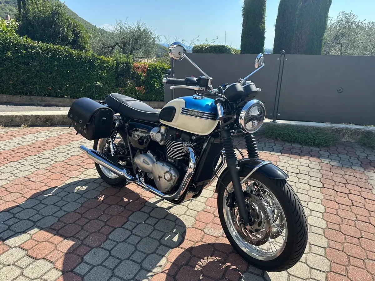 Triumph Bonneville T120 (2026) (2)
