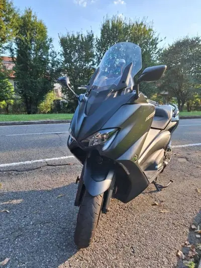 Yamaha T-Max 560 (2020 - 21) usata