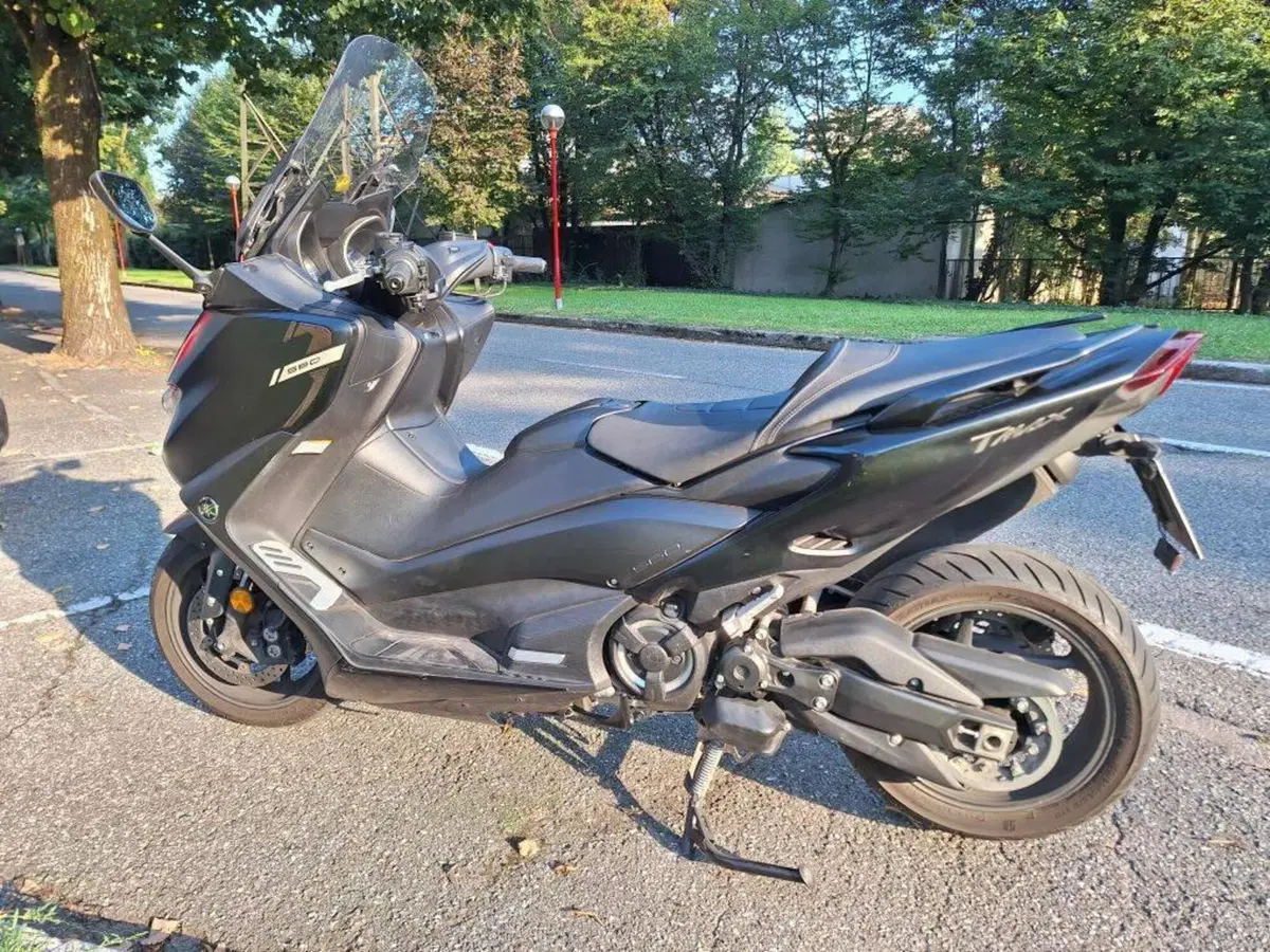 Yamaha T-Max 560 (2020 - 21) (6)