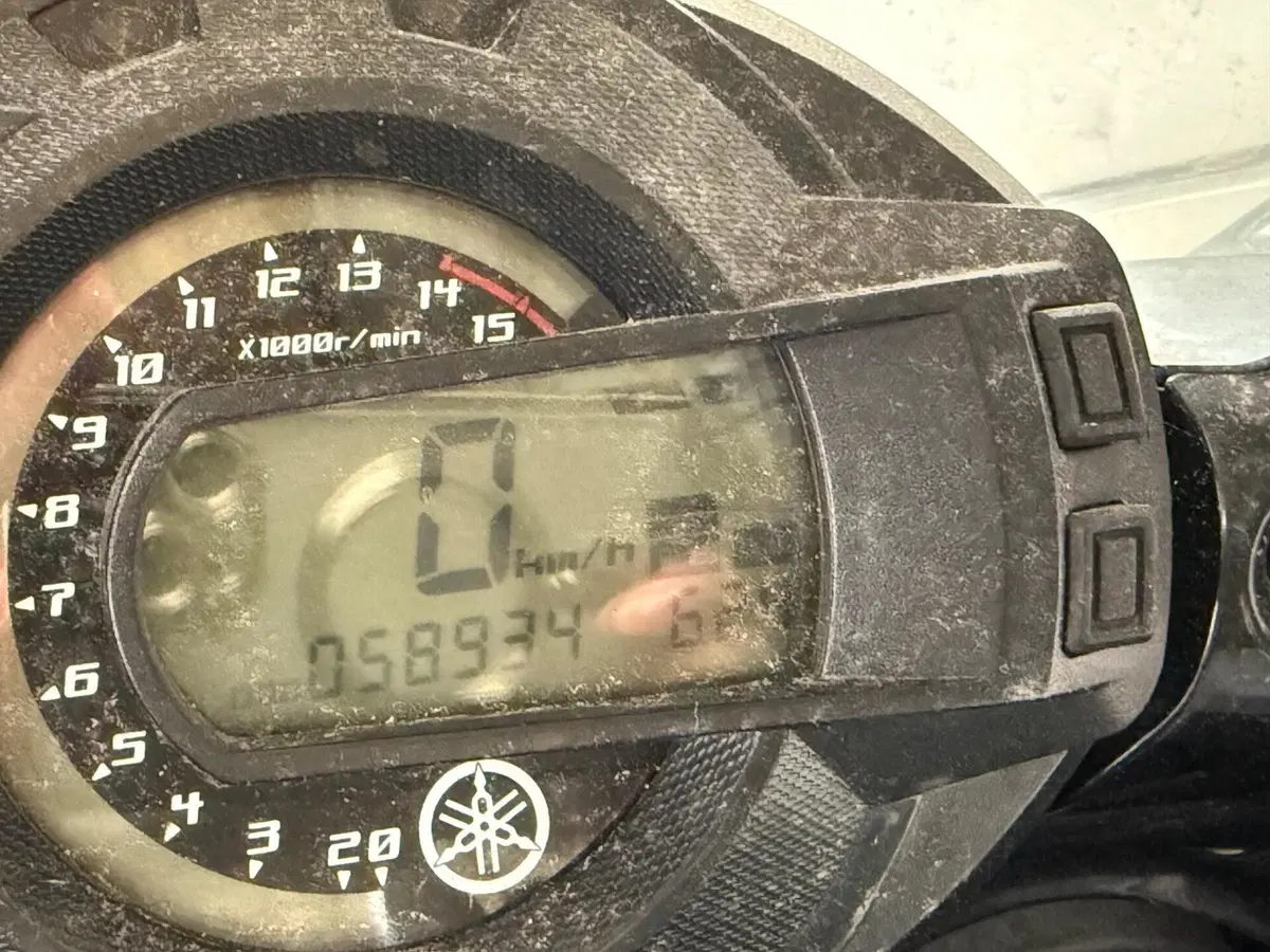 Yamaha FZ6 (2004 - 07) (4)