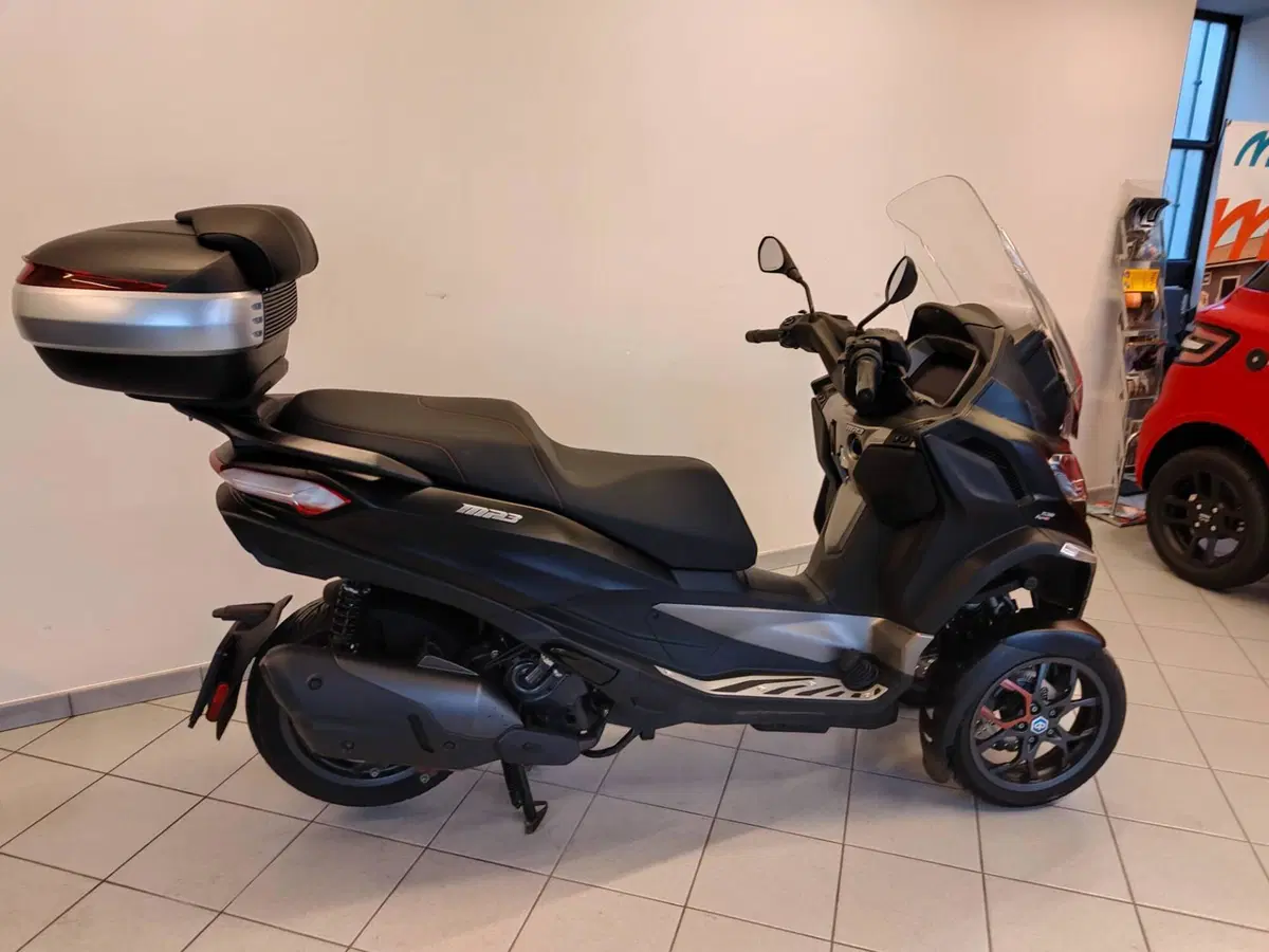 Piaggio MP3 530 ABS Hpe (2023 - 24) (6)