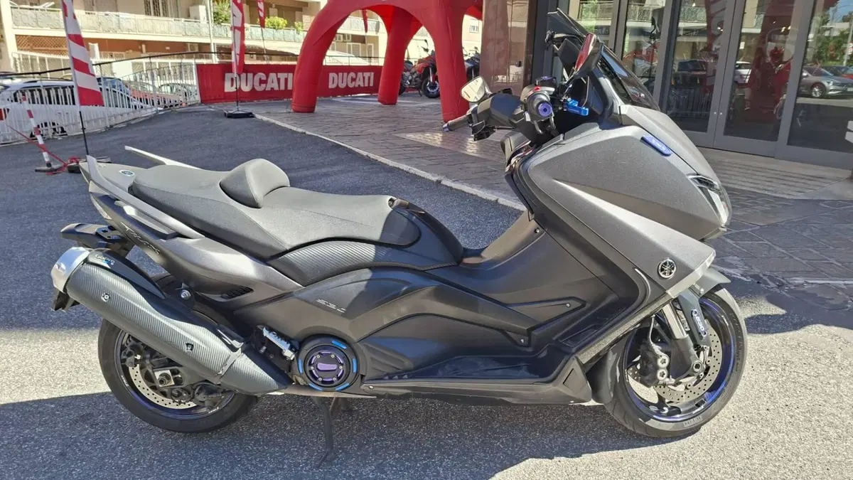 Yamaha T-Max 530 Iron Max (2014 - 17)