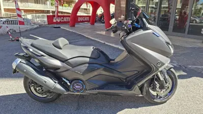 Yamaha T-Max 530 Iron Max (2014 - 17) usata