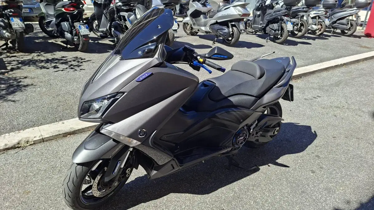 Yamaha T-Max 530 Iron Max (2014 - 17) (7)