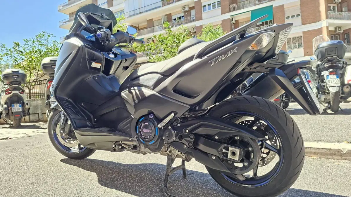 Yamaha T-Max 530 Iron Max (2014 - 17) (10)