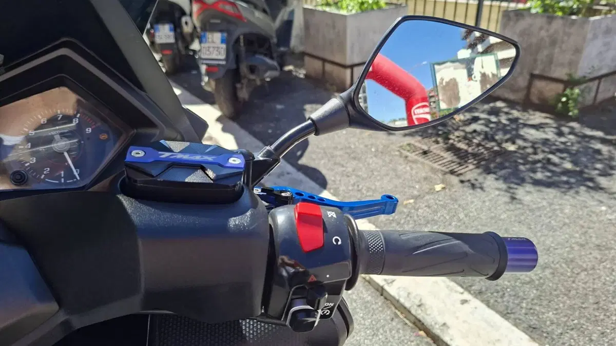 Yamaha T-Max 530 Iron Max (2014 - 17) (13)