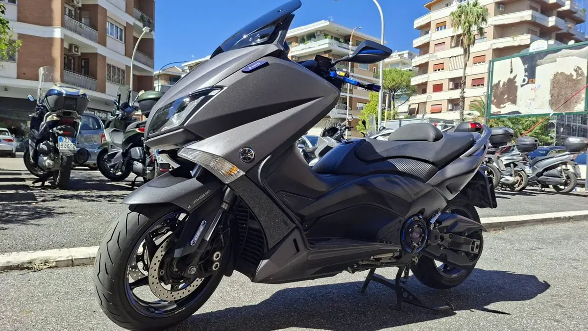 Yamaha T-Max 530 Iron Max (2014 - 17) (8)