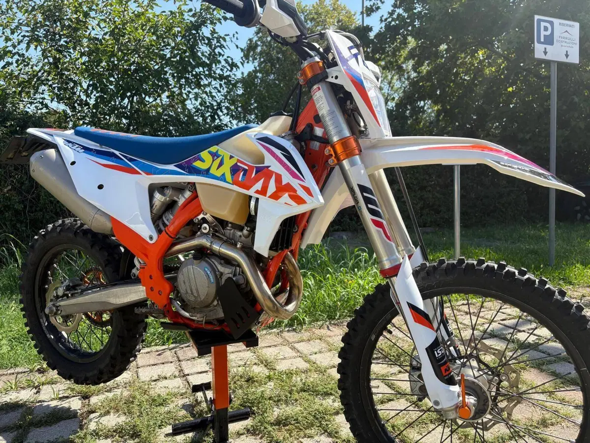KTM 500 EXC-F Six Days (2022) (8)