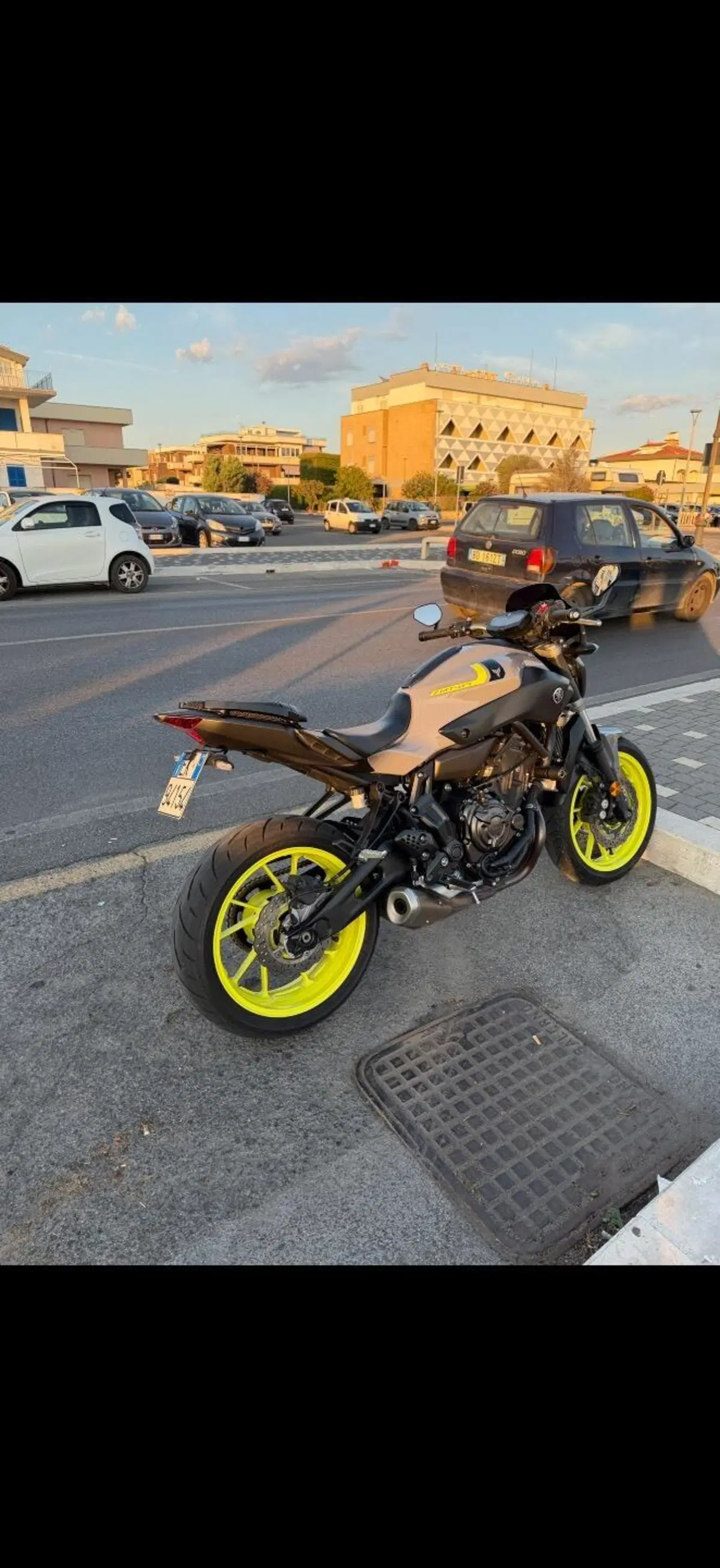 Yamaha MT-07 (2018 - 20) (2)
