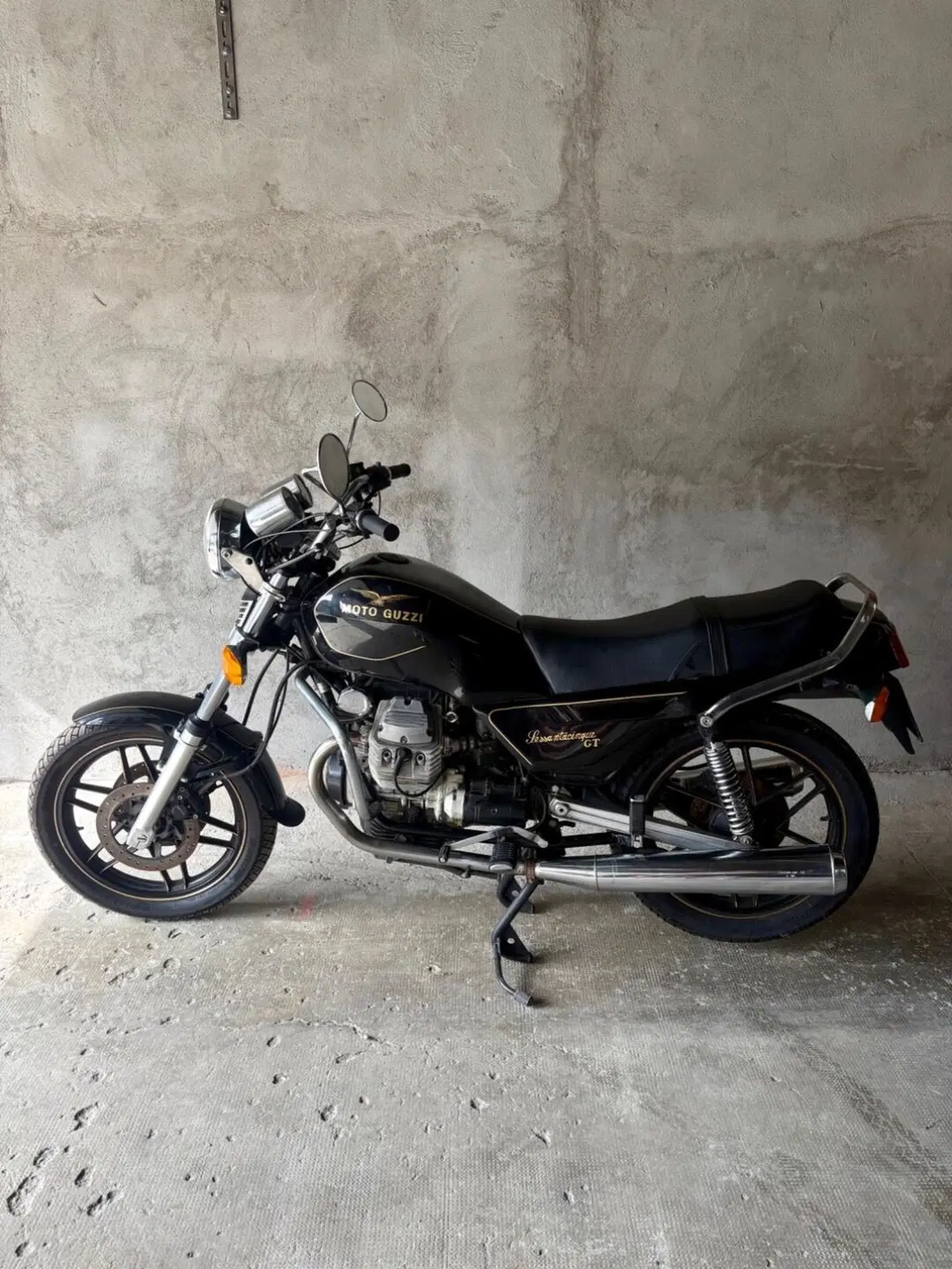 Moto Guzzi V 65 GT (2)