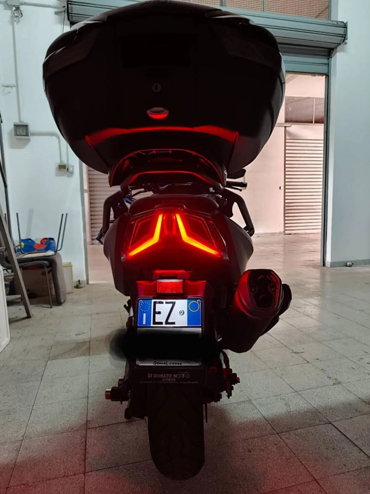 Kymco AK 550 ETS (2021 - 26) (2)