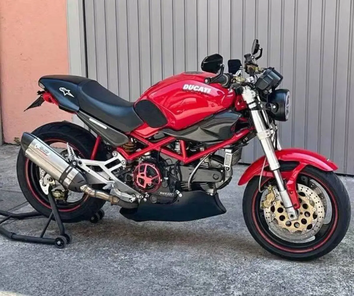 Ducati Monster 600 (1994 - 02) (2)