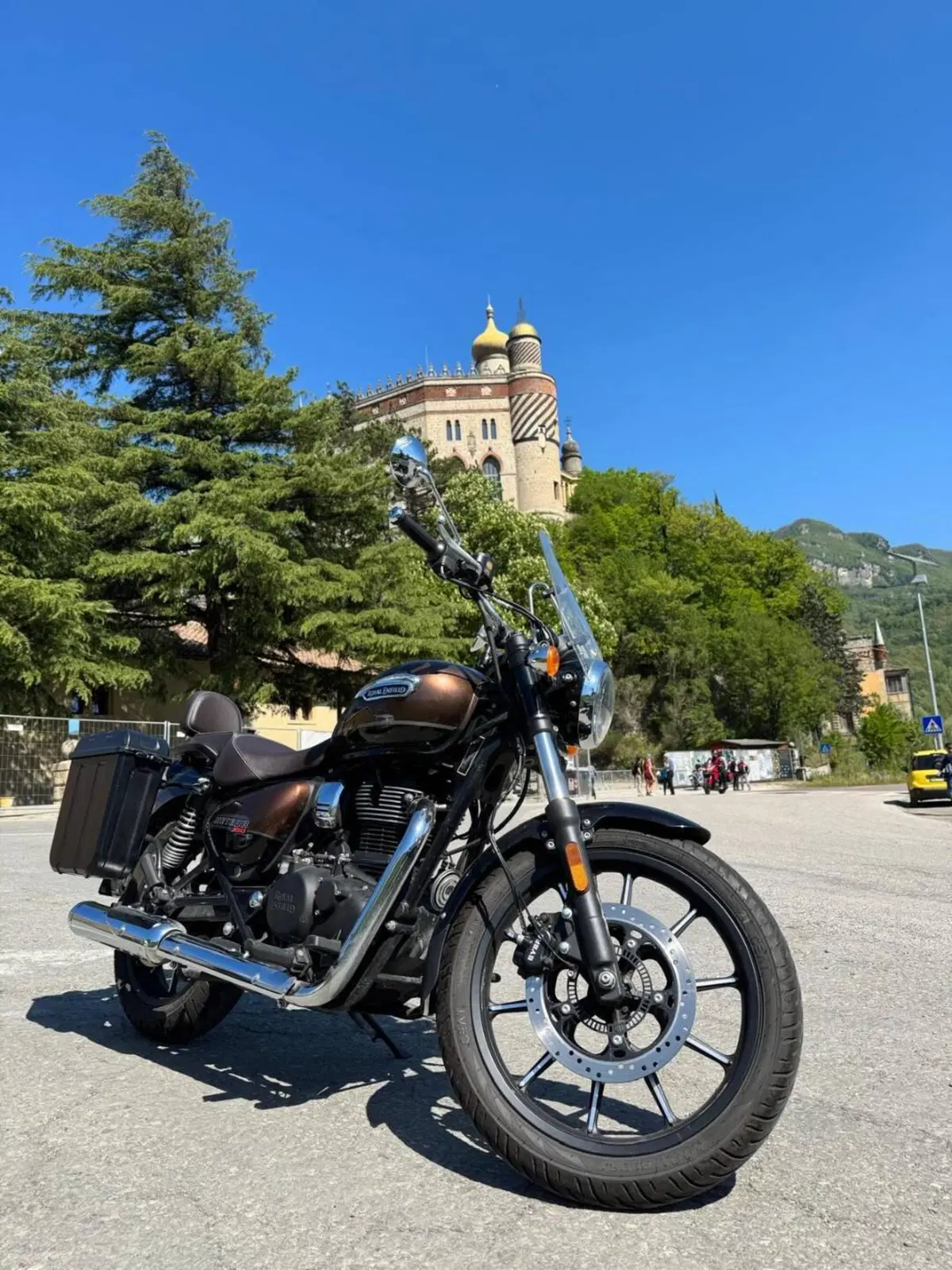 Royal Enfield Meteor 350 (2021 - 26) (2)