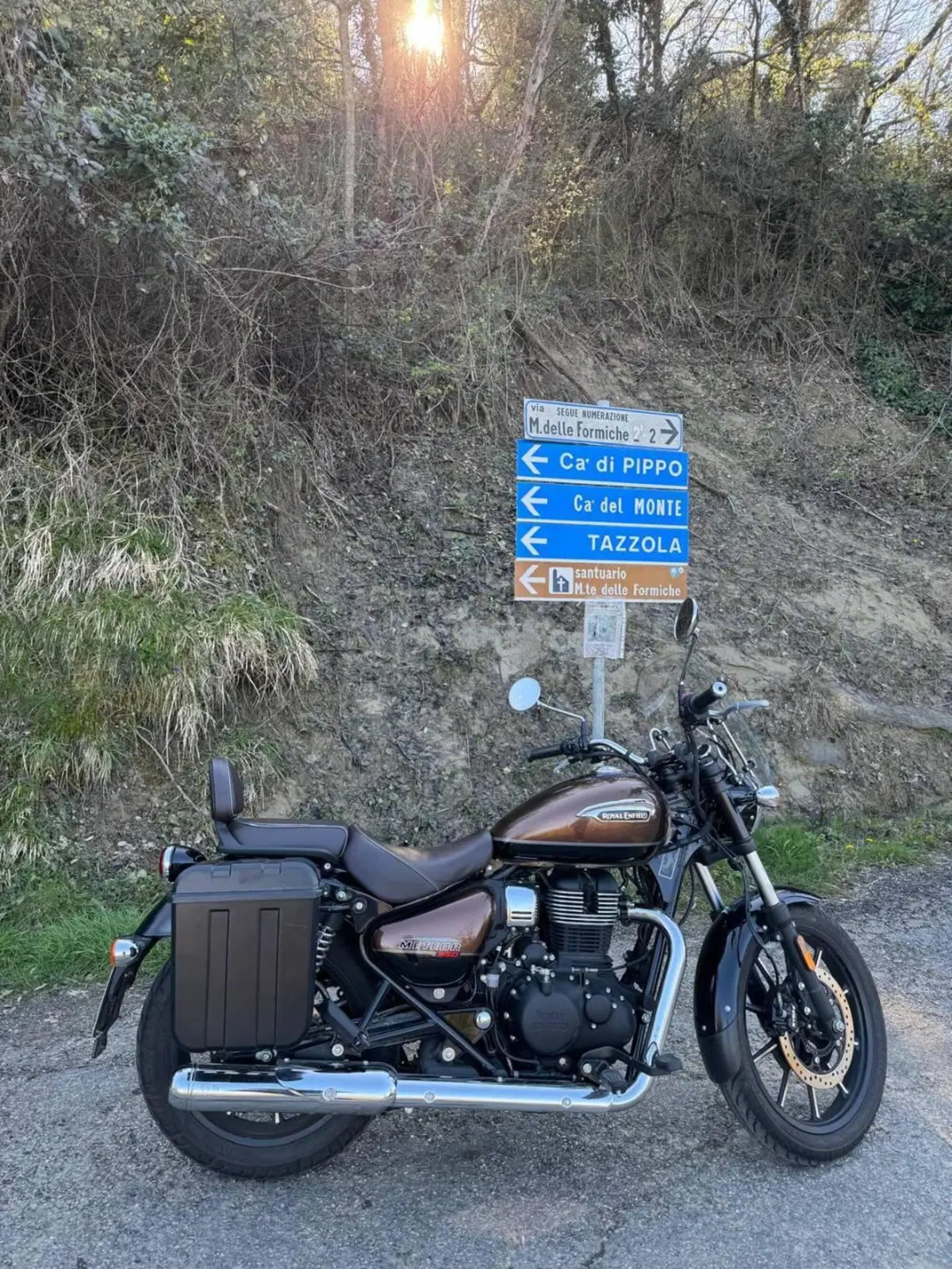 Royal Enfield Meteor 350 (2021 - 26) (3)