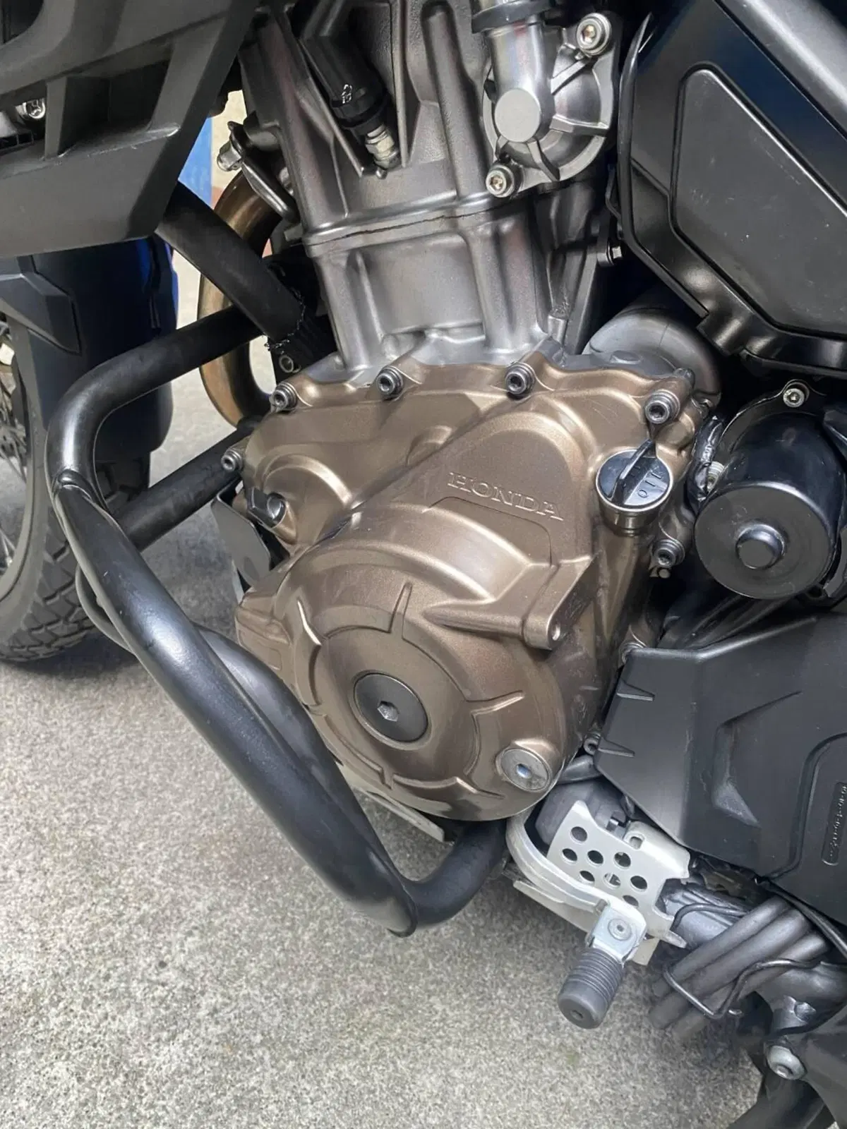 Honda Africa Twin CRF 1000L DCT ABS (2016 - 17) (4)