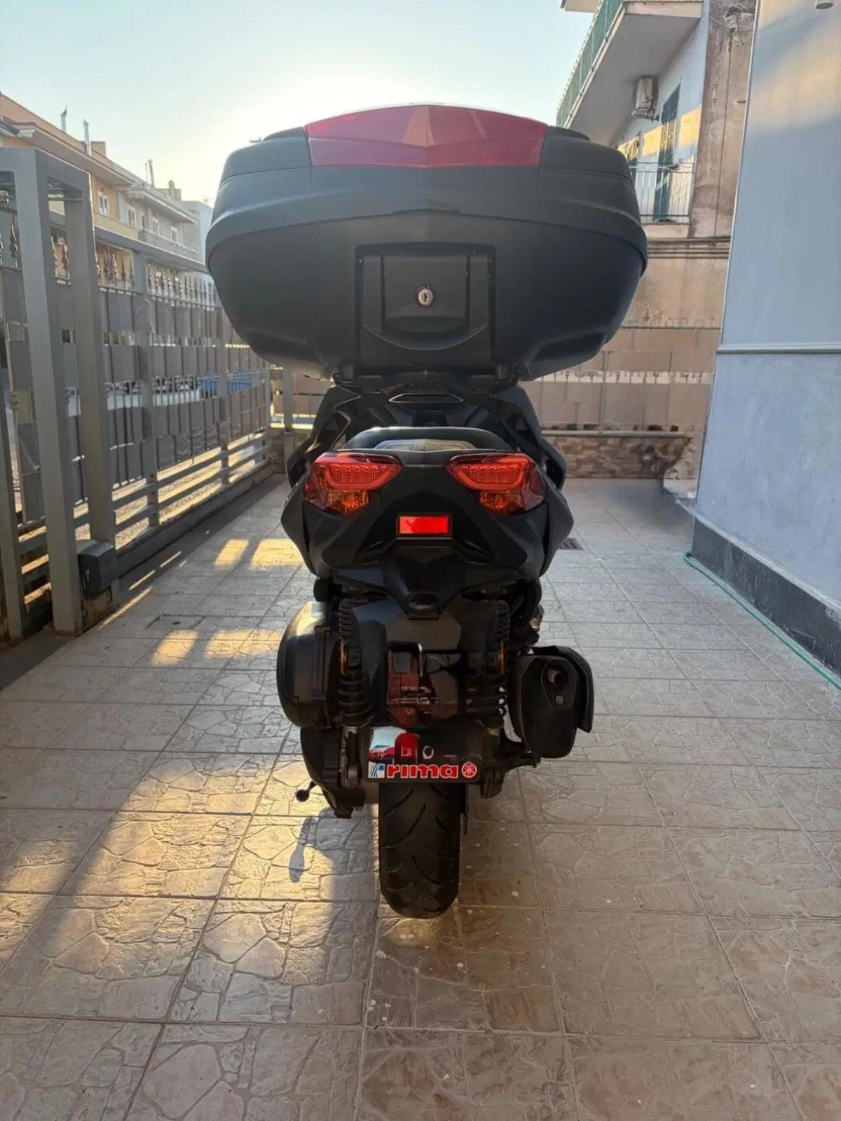 Yamaha X-Max 300 ABS (2017 - 20) (4)