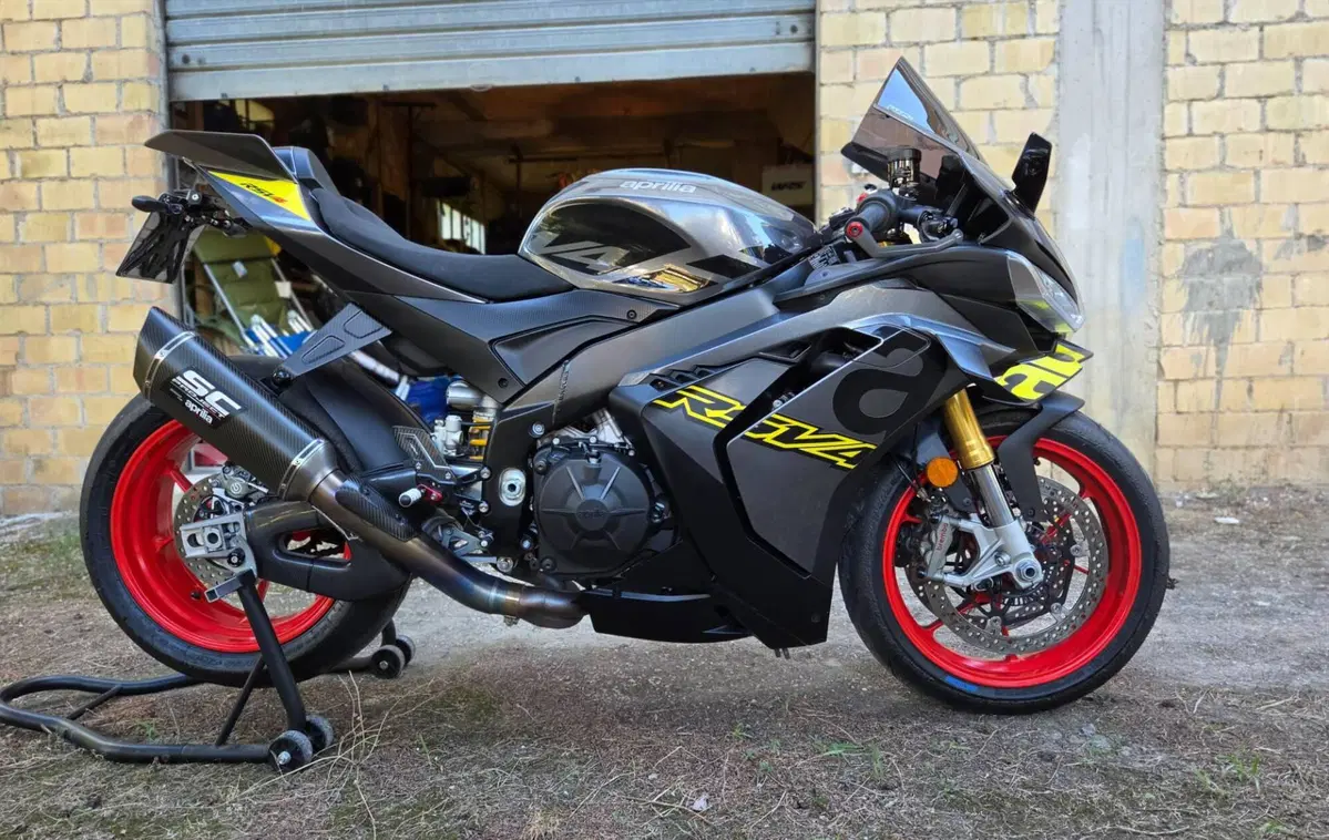 Aprilia RSV4 1100 (2025 - 26) (2)