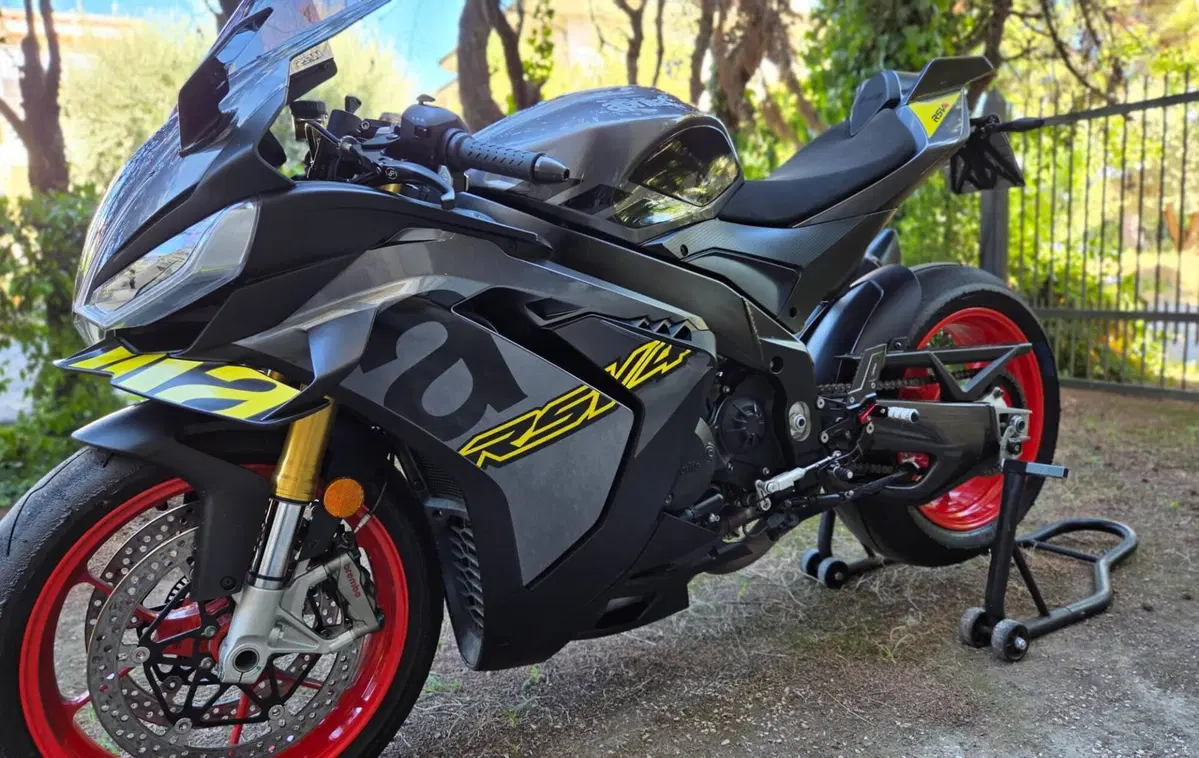 Aprilia RSV4 1100 (2025 - 26) (7)
