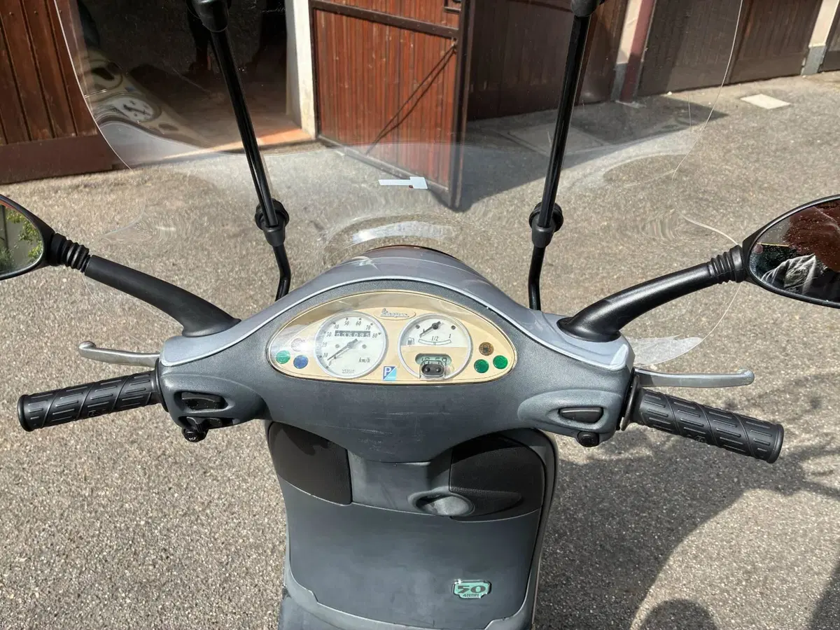 Vespa 50 ET4 (2002 - 06) (4)